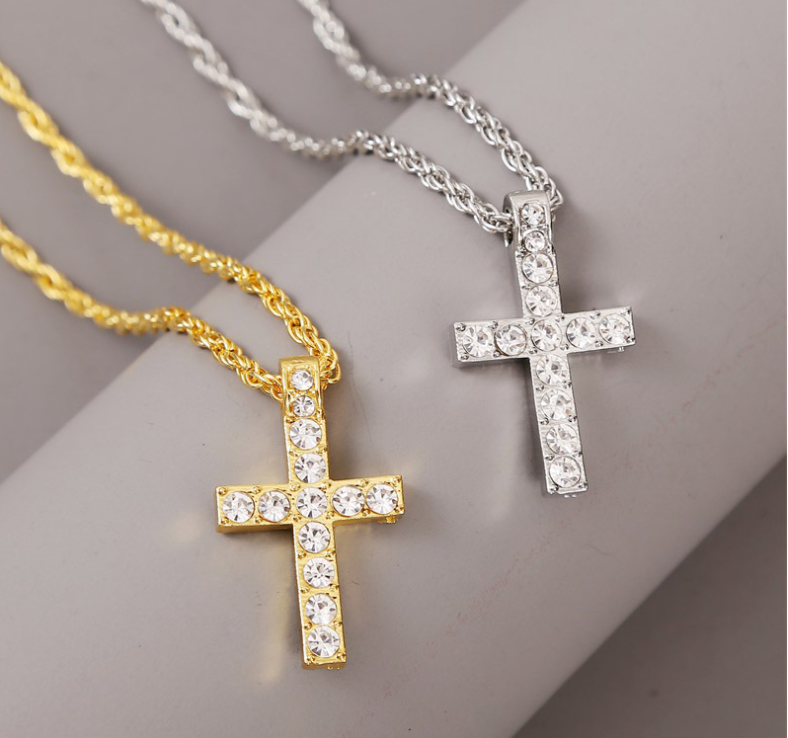 Cadena en cruz con imitaciones de diamante unisex
