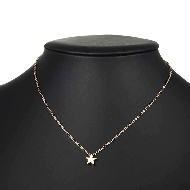 Collar con colgante de estrella