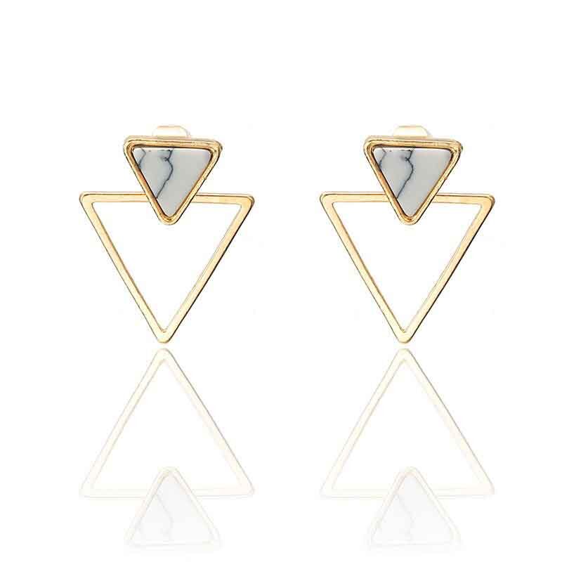 Pendientes dorados triangulares
