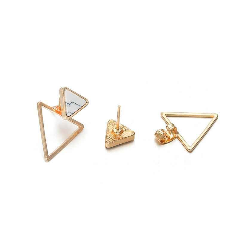Pendientes dorados triangulares