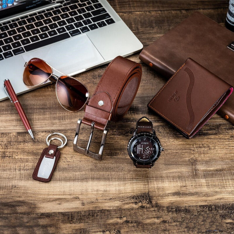 Conjunto de reloj, cartera, gafas de sol, bolígrafo, llavero y cinturón para hombres