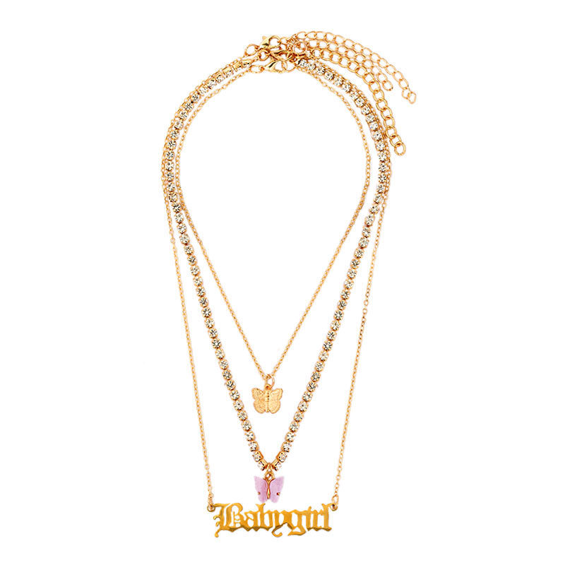 Collar multicapa con colgante de mariposa