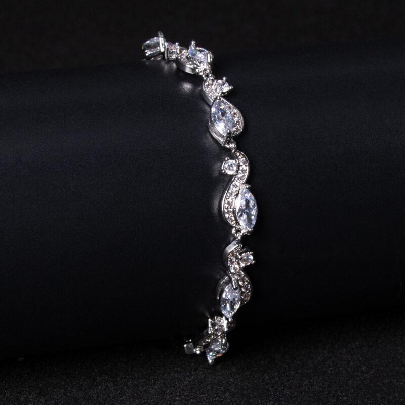 Pulsera fina de circonitas para mujer